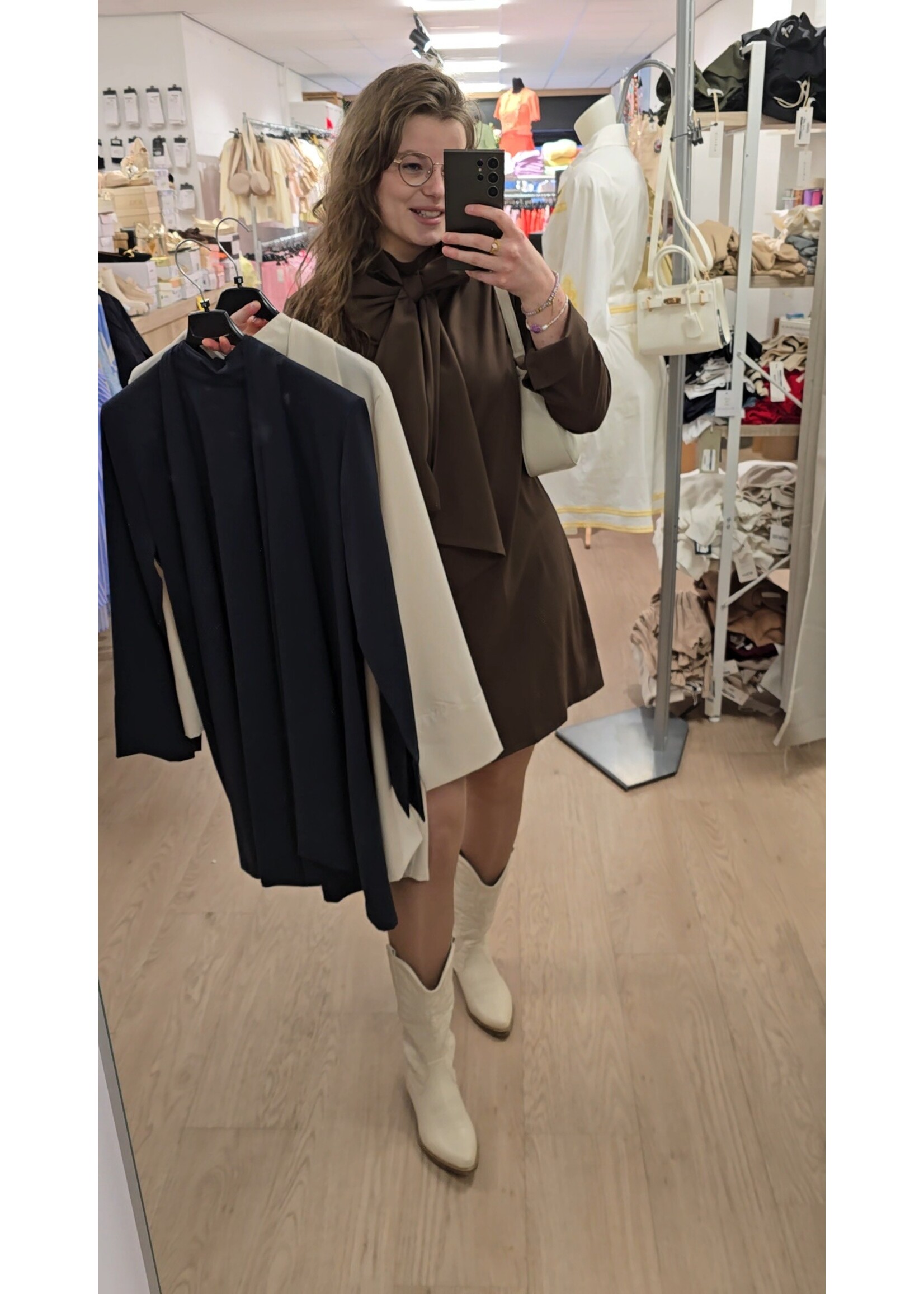 Jurk met strik drie kleuren