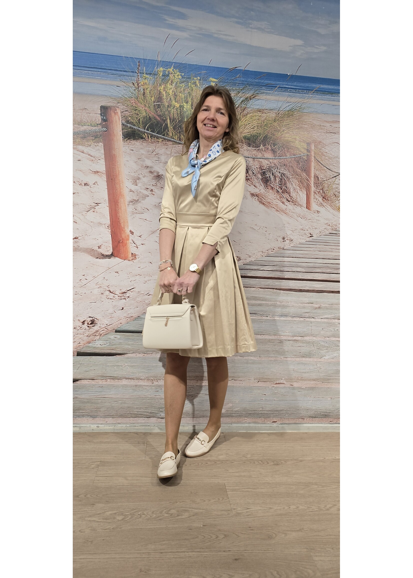 Satijnen plooi jurk Goud