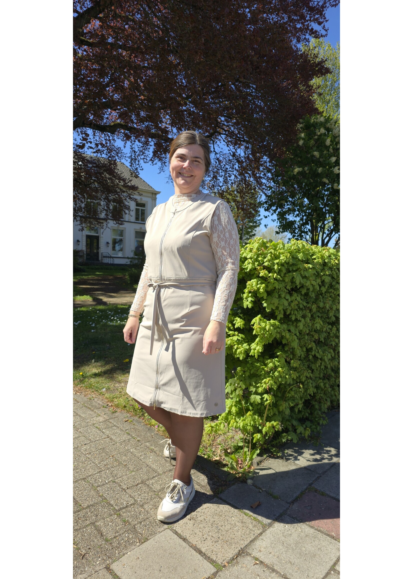 Tripple Nine mouwloos jurkje