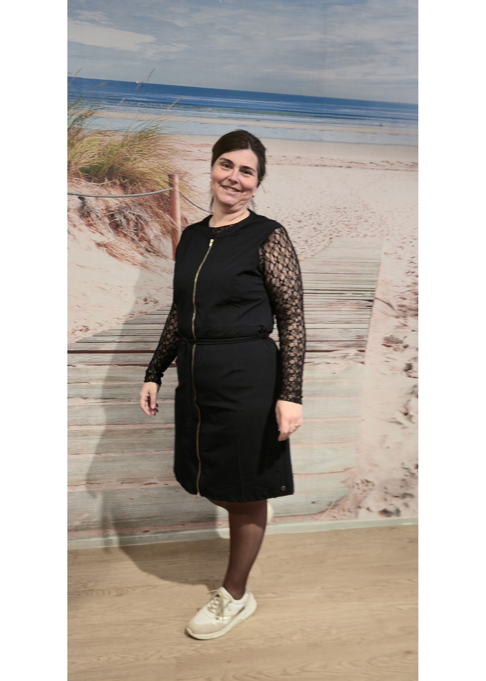 Tripple Nine mouwloos jurkje