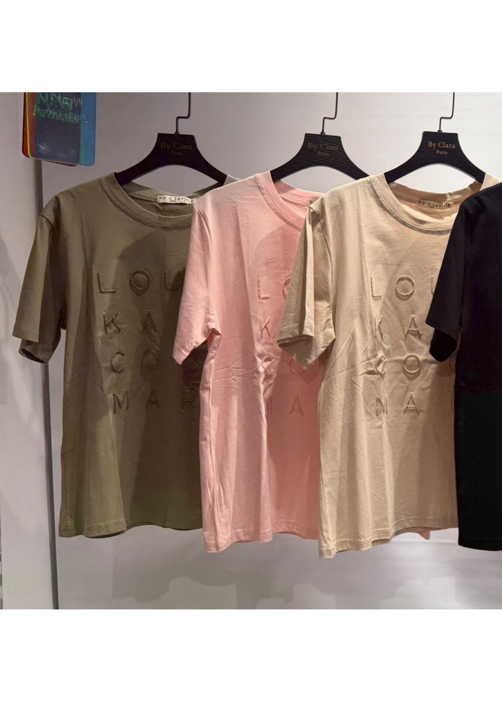 Shirt  drie kleuren, met lettertjes
