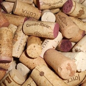 Gebruikte MIX - Wijn kurken  en Champagne kurk- 100 STUKS