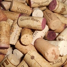 Gebruikte MIX - Wijn kurken  en Champagne kurk- 50 STUKS
