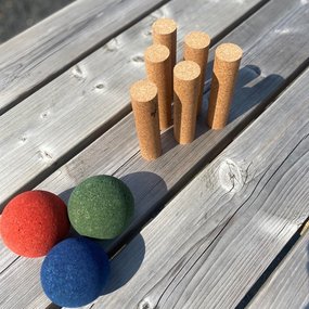 Kurk Bowling set - 3x kurk bowlingbal en 6x kurk pins