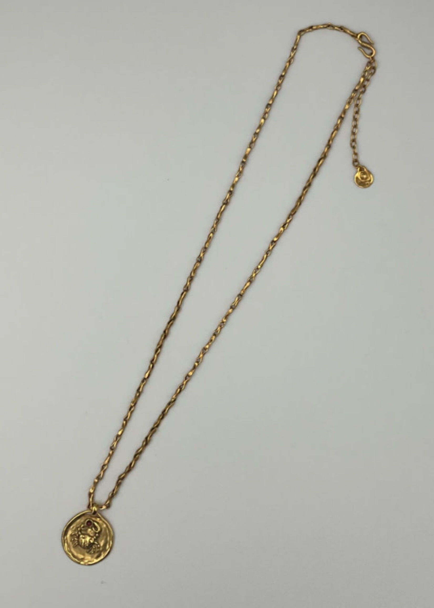 Goossens Goossens Necklace, Gold, Talisman 24k Gold Plated Brass Astro Collier Cancer w/ Granet & Chunky Chain