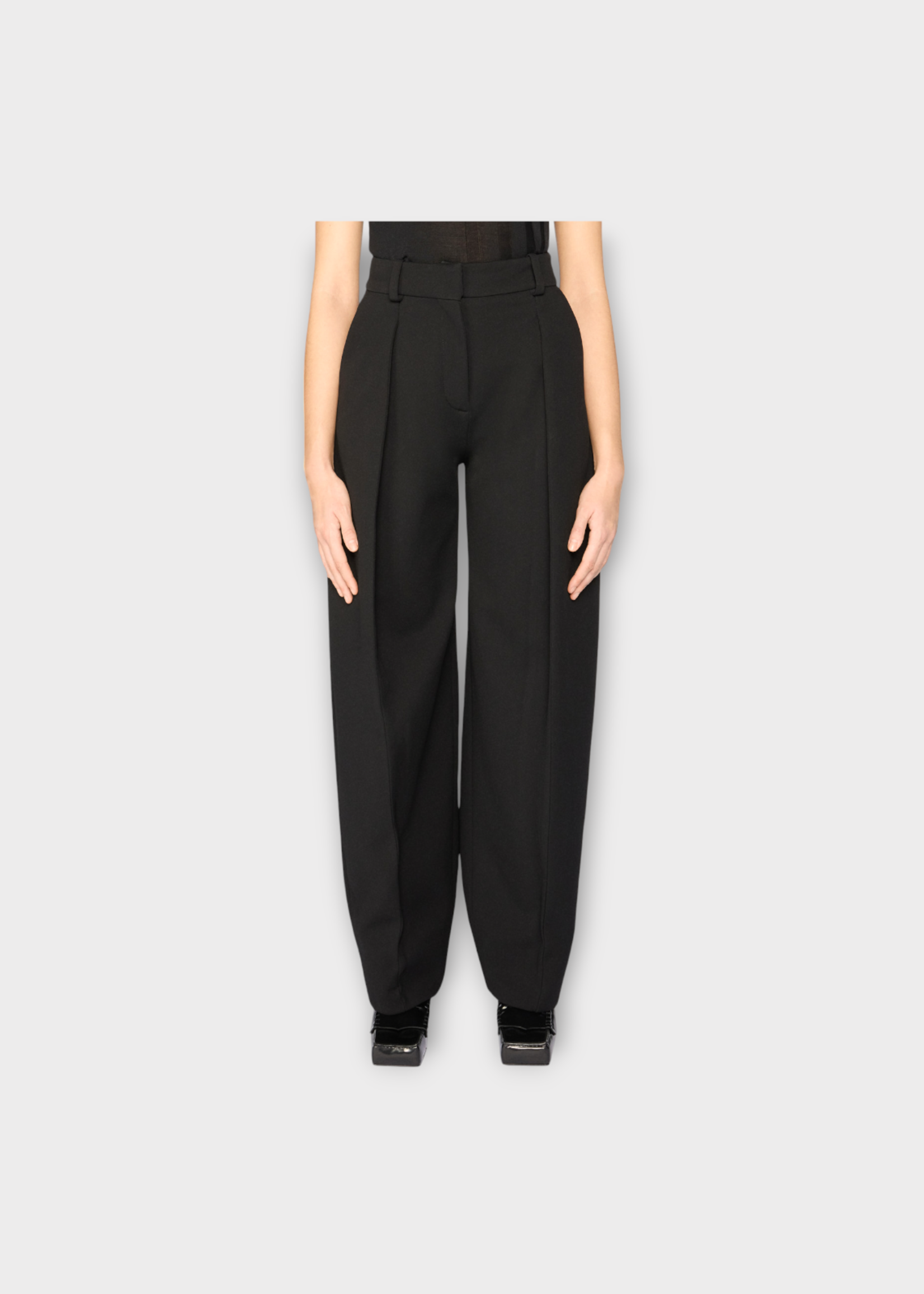 Jacquemus Jacquemus Trousers, Black, Le Pantalon Paseo High Rise Wide Leg Curved Suit Pants In Black