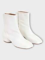 Maison Margiela Maison Margiela Boots, White, Tabi Ankle Boots H30 In White Pearly