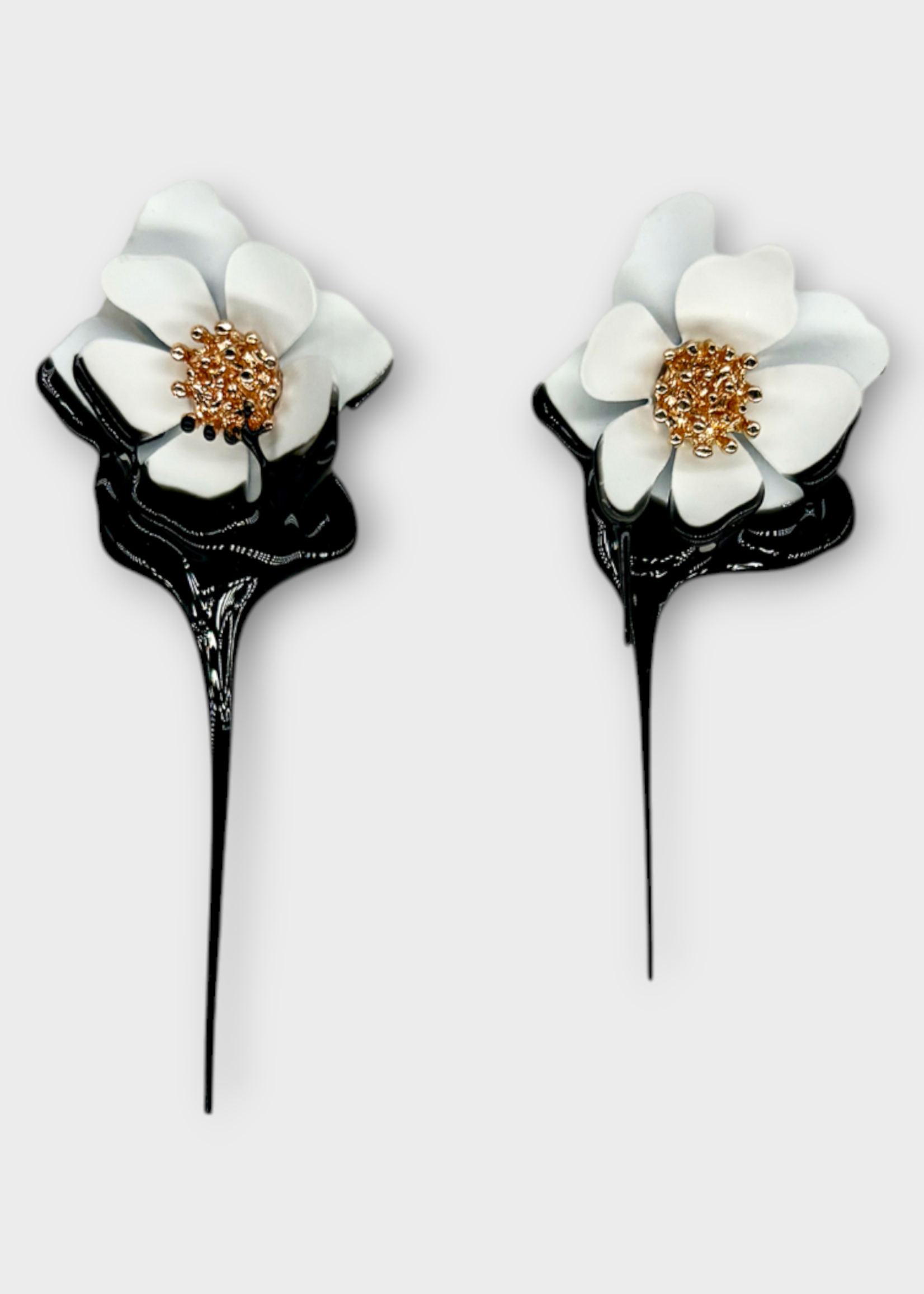 Ottolinger Ottolinger Earrings, Multi, Daisy Earring In White & Black