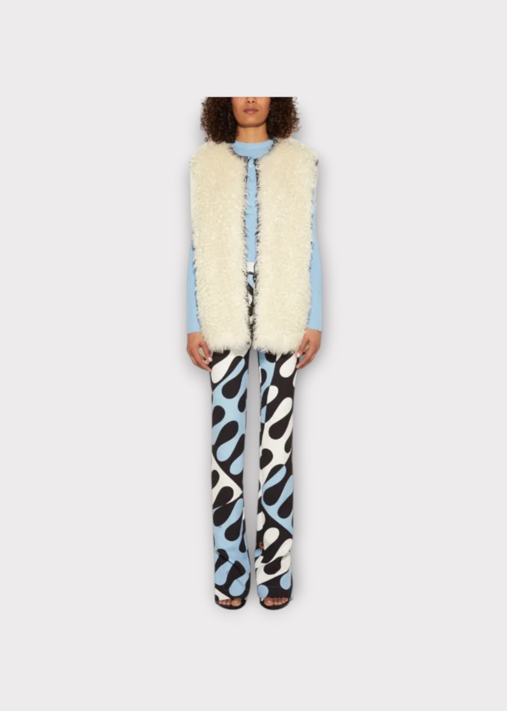 Emilio Pucci Emilio Pucci Coat, White, Faux Fur Crew Neck Sleeveless Zipped Up Gilet in Silk White