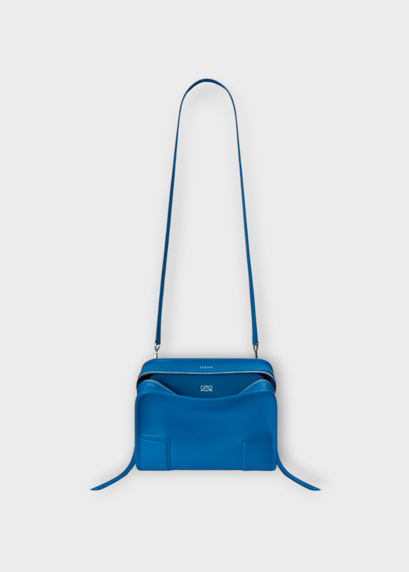 Loewe Loewe Bag, Blue, Amazona 180 Calf Leather Top Handle Small Bag in Royal Azur