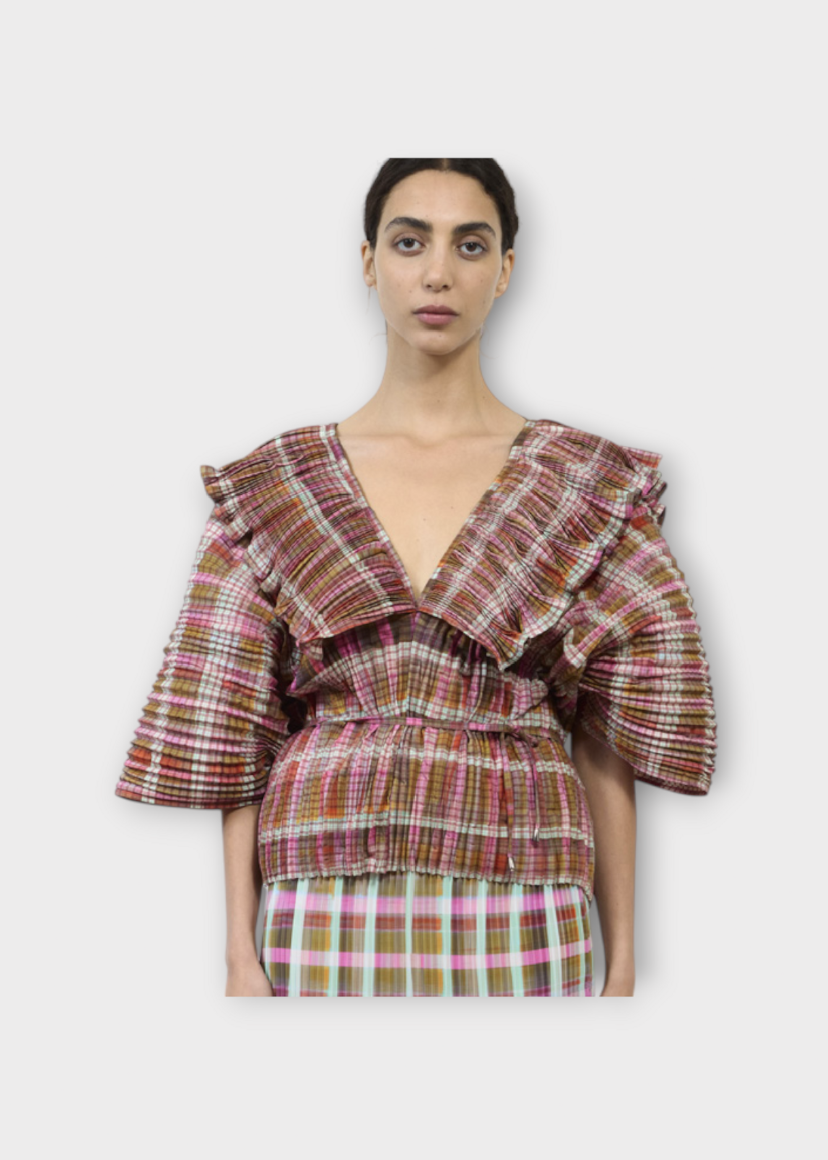 Julia Heuer Julia Heuer Top, Print, Marcia V-Neck Short Sleeve Halter Hand Pleated Top in Multicolour w/ Tarek Print