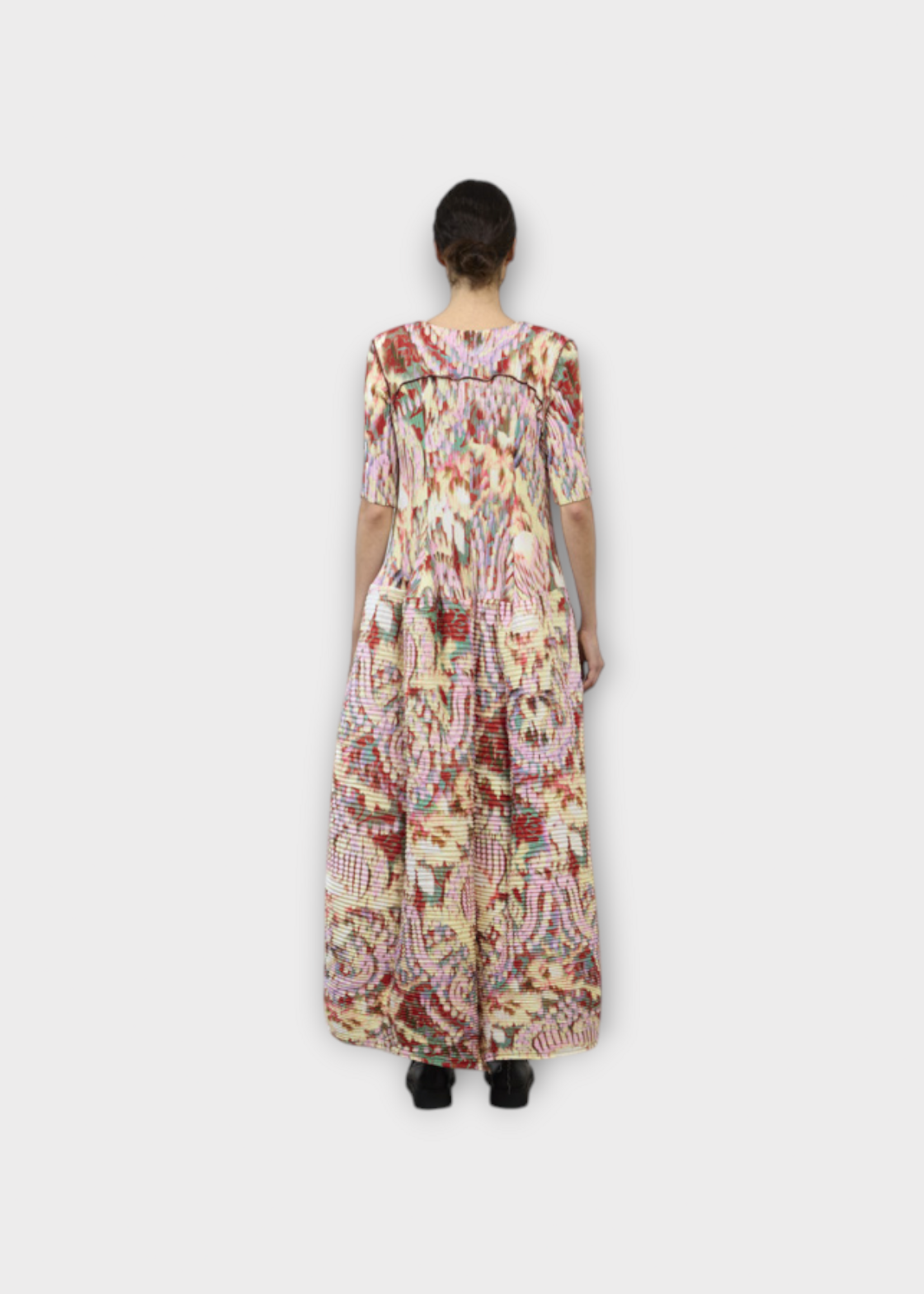 Julia Heuer Julia Heuer Dress, Print, Uma Short Sleeve Hand Pleated Voluminous Midi Dress in  w/ Jim Print