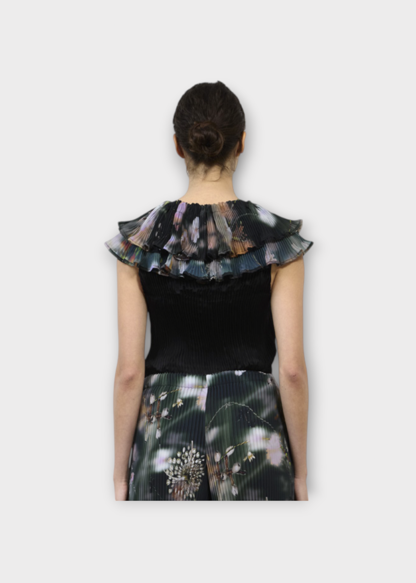 Julia Heuer Julia Heuer Accessory, Print, Winnie Pleated Collar in Black w/ Frances Print