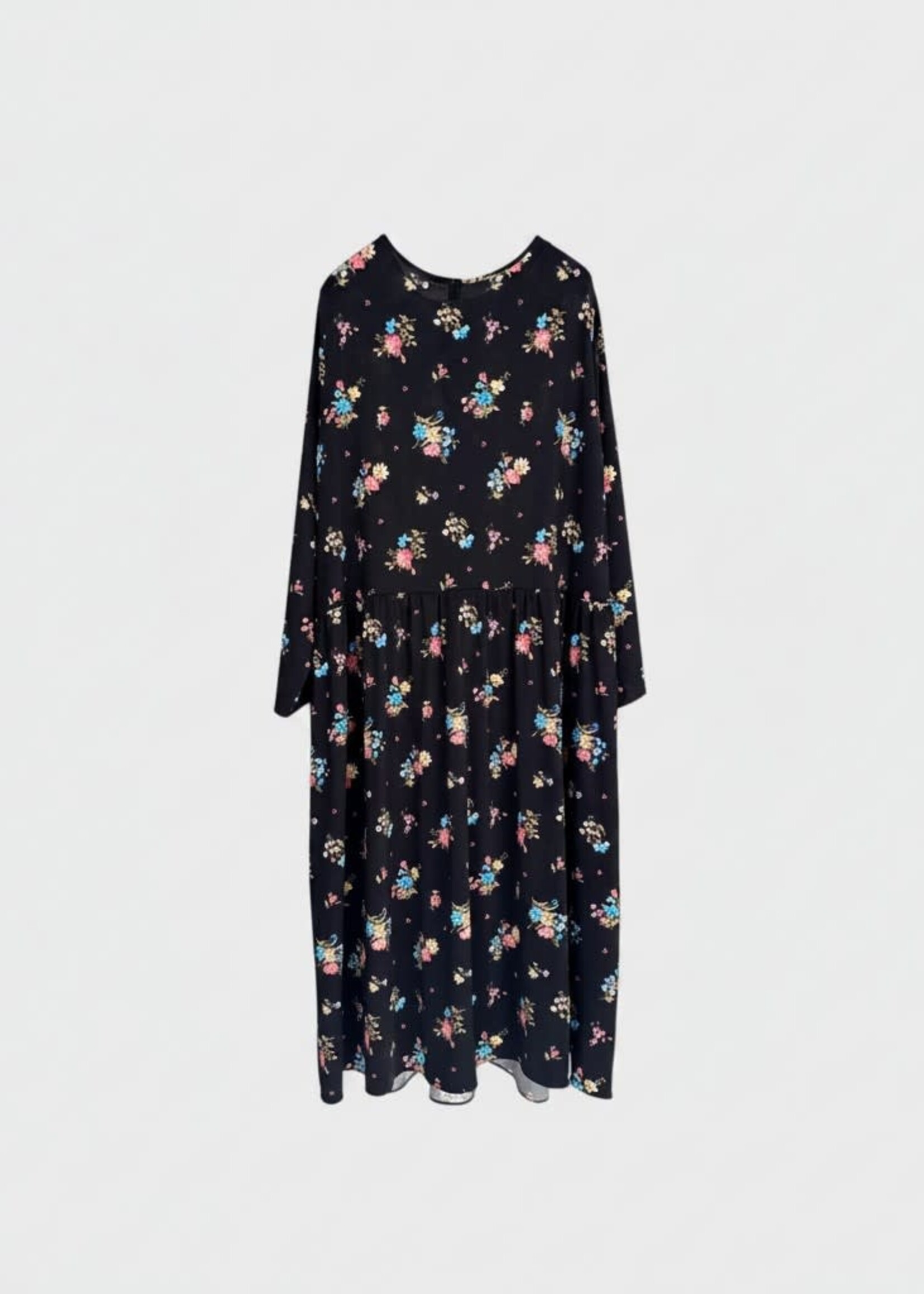 Marie Adam-Leenaerdt Marie Adam-Leenaerdt Dress, Print, Crew Neck Long Sleeve Dress In Black & White w/ Floral Print #1