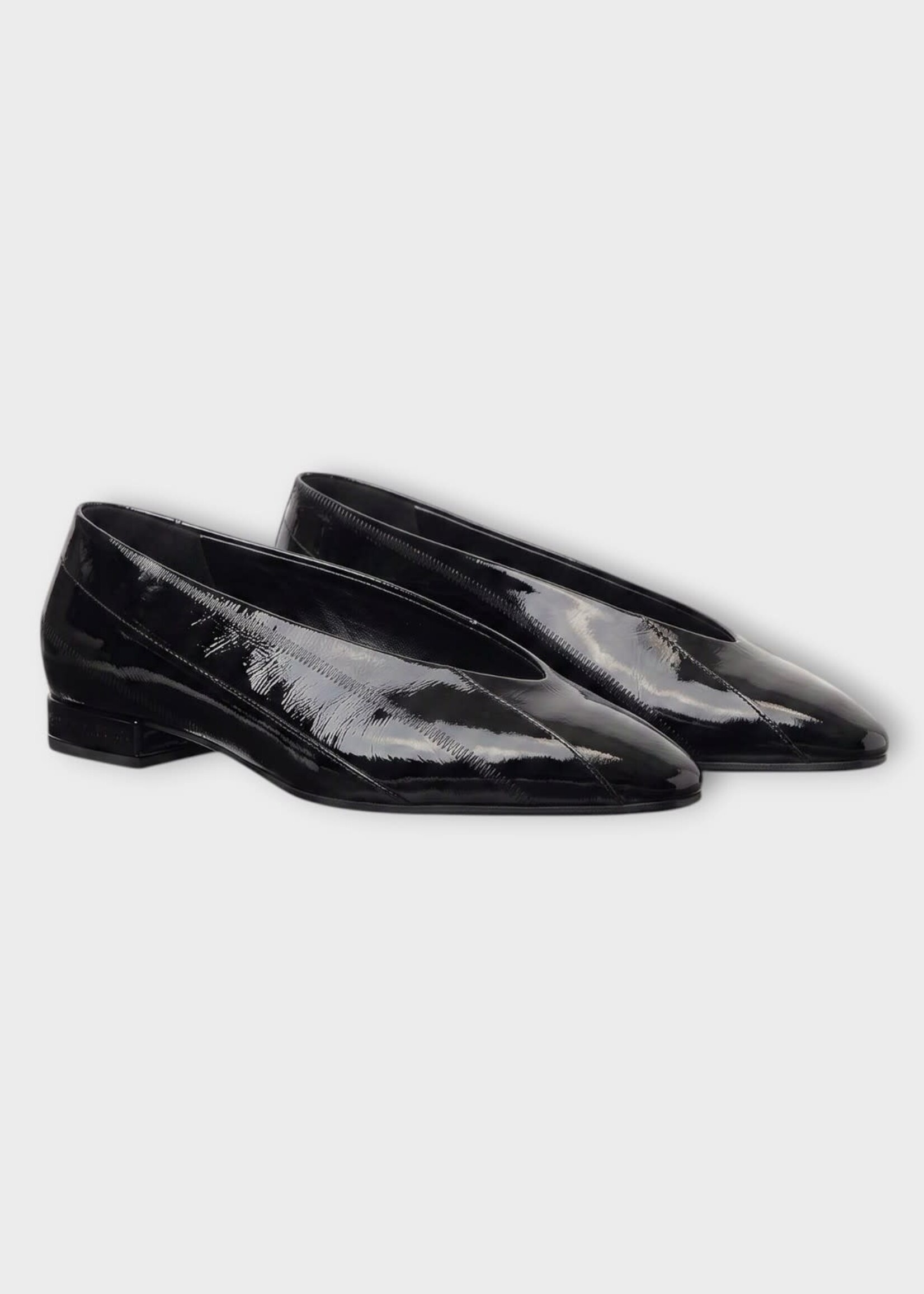 Loro Piana Loro Piana Flats, Black, Rebecca Glossy Ballerina In Black