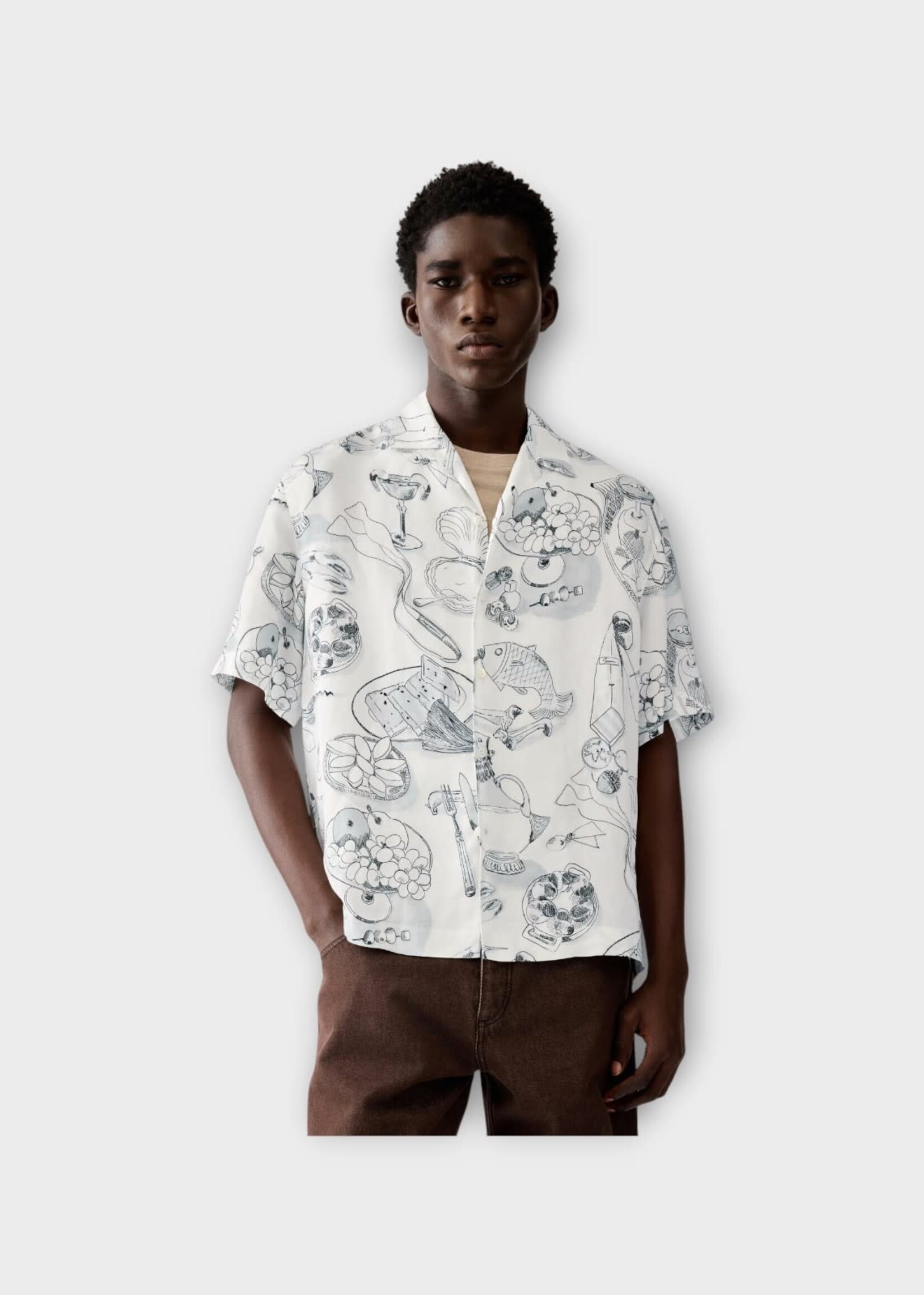 Jacquemus Jacquemus Shirt, Print, La Chemise Cocktail Short Sleeve In Off-White & Black w/ Table Print