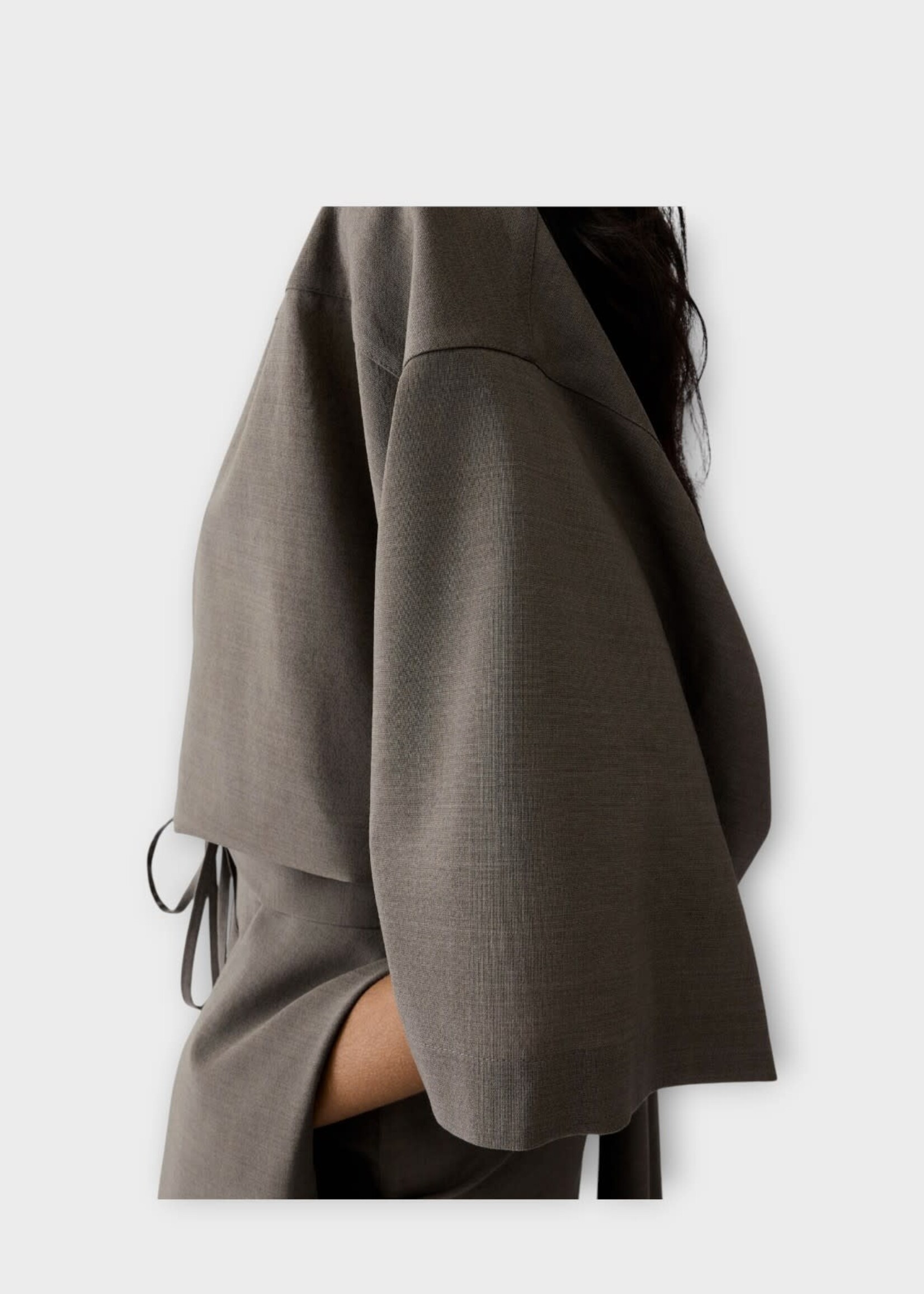 Jacquemus Jacquemus Shirt, Grey, La Blouse Havana Draped Fluid Top In Grey