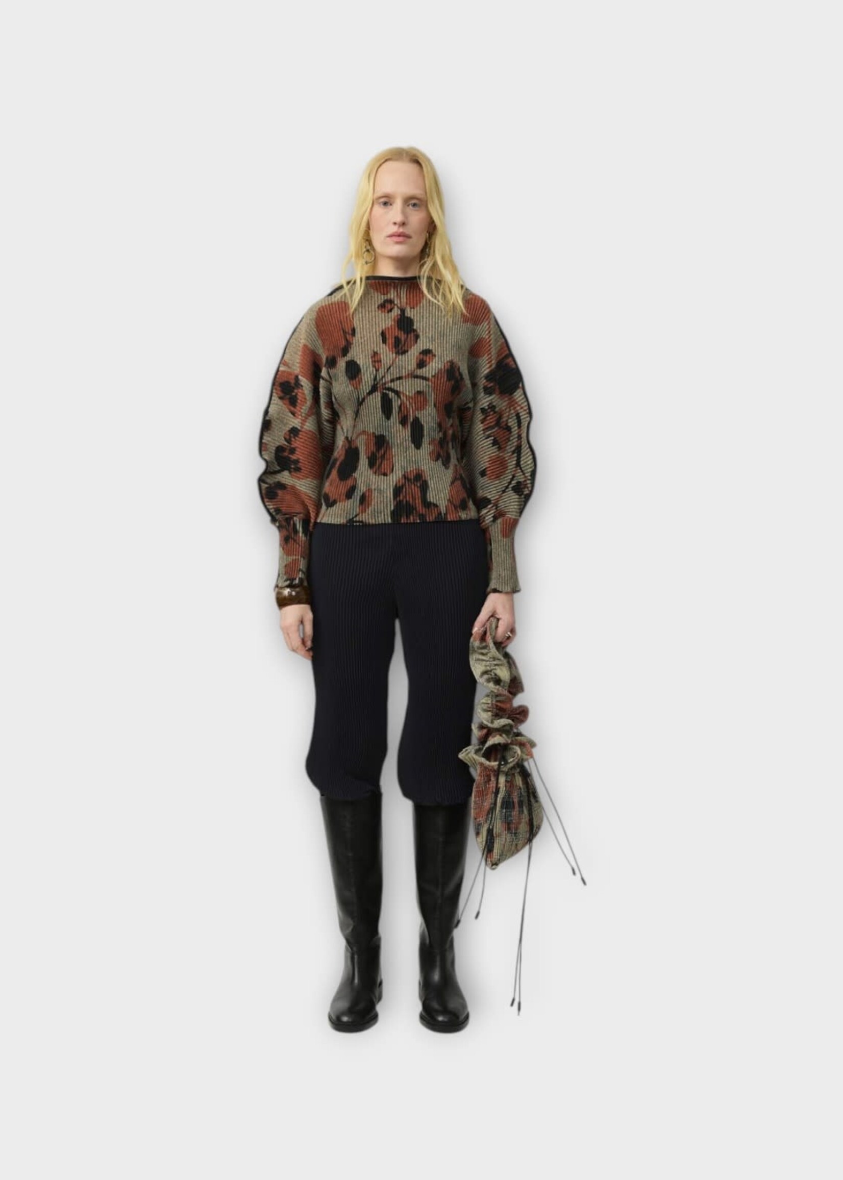 Julia Heuer Julia Heuer Top, Print, Radok Knit Long Sleeve Pleated Top in Beige & Black  w/ Ingrid Print