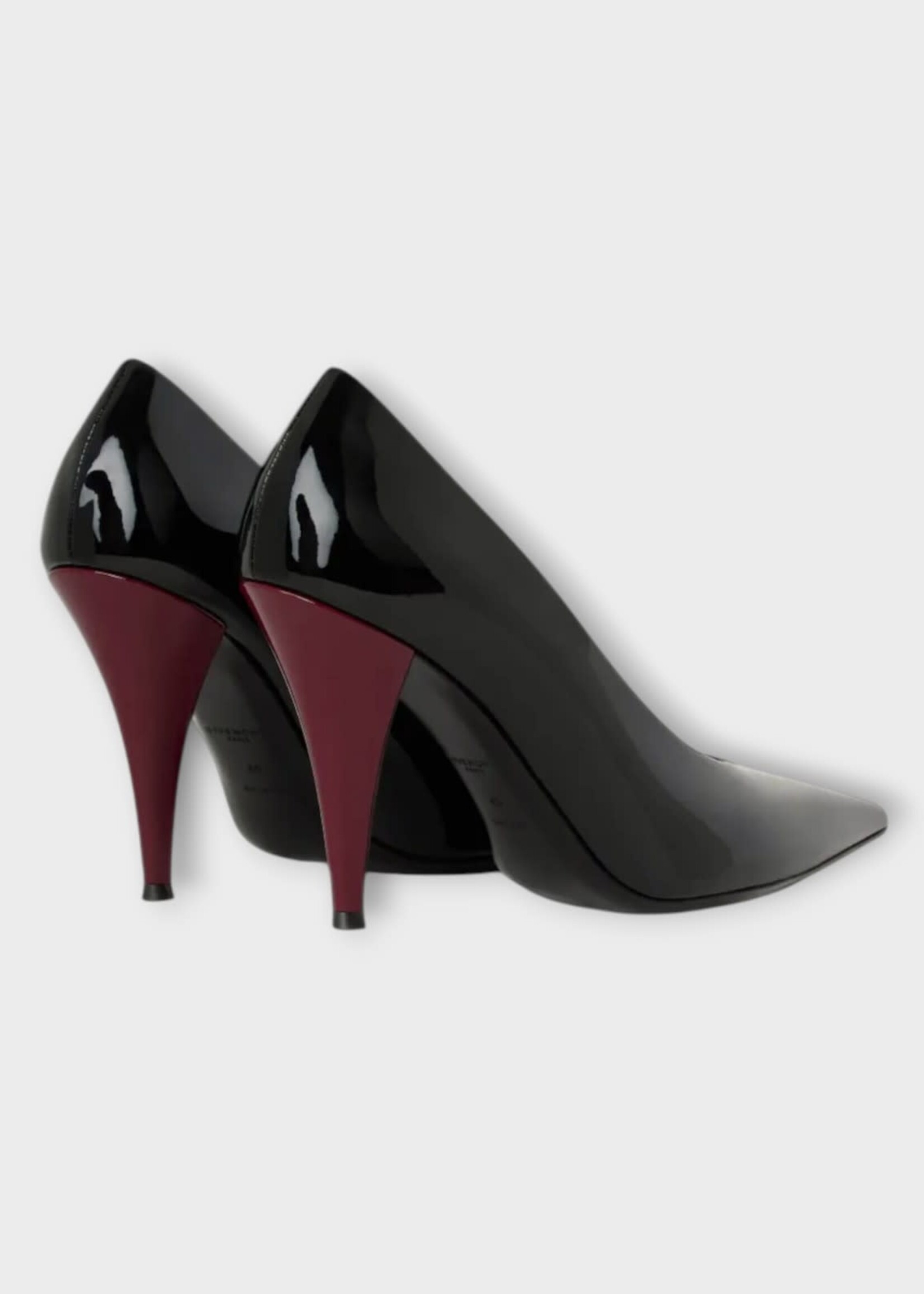 Givenchy Givenchy Heels, Black, Pointy Pump 95MM In Black & Burgundy