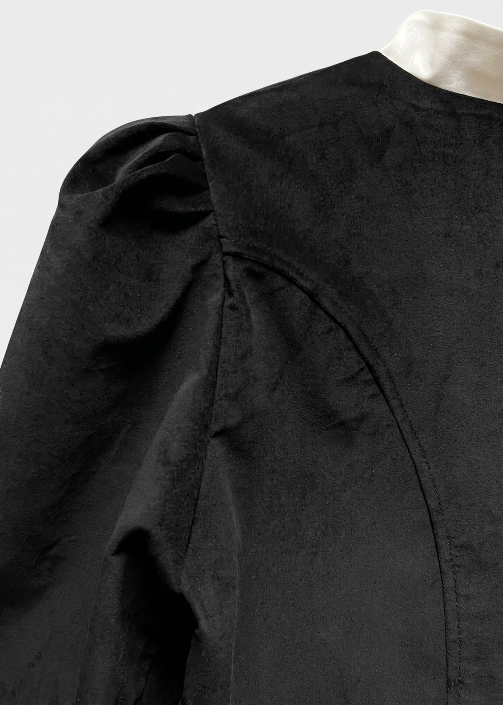 Destree Destree Shirt, Multi, Amoako Velvet Puff Sleeve Jacket in Black & White