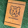 GolfRebels Gepersonaliseerde Scorecardhouder Tour-model Kleur Safraan GolfRebels Gepersonaliseerde Scorecardhouder Tour-model Kleur Safraan