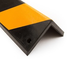 Polyethyleen hoekprofiel 50x50x2000x15 melkwit