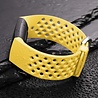 Strap-it Strap-it Correa silicona con agujeros Fitbit Charge 4 (amarillo) Strap-it Strap-it Correa silicona con agujeros Fitbit Charge 4 (amarillo)