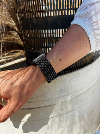Strap-it Strap-it Correa acero dragón Apple Watch 8 (negro) Strap-it Strap-it Correa acero dragón Apple Watch 8 (negro)