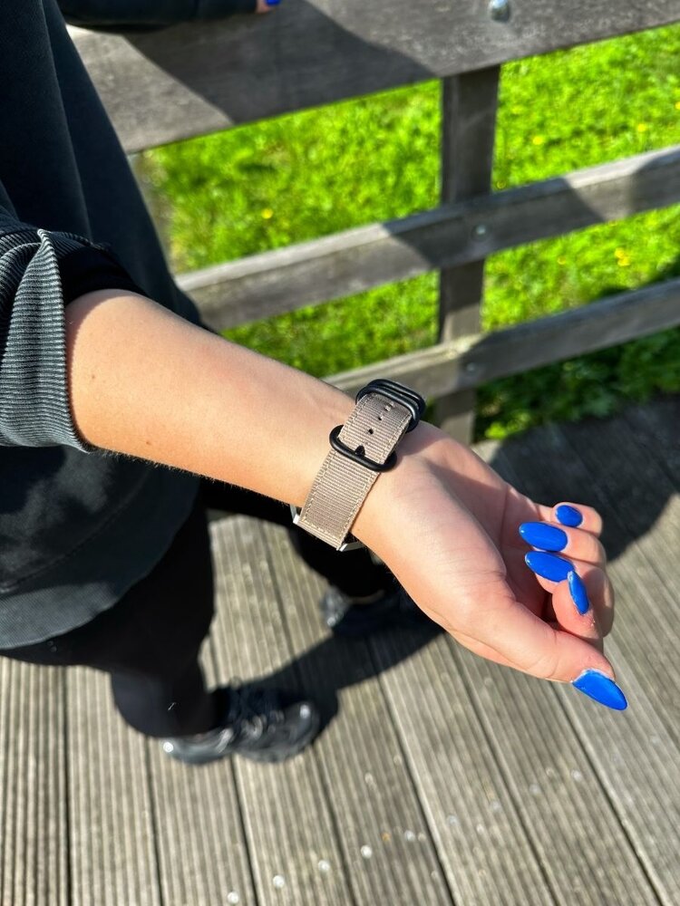 Strap-it Strap-it Correa nylon con hebilla Samsung Galaxy Watch 5 - 40mm (caqui) Strap-it Strap-it Correa nylon con hebilla Samsung Galaxy Watch 5 - 40mm (caqui)