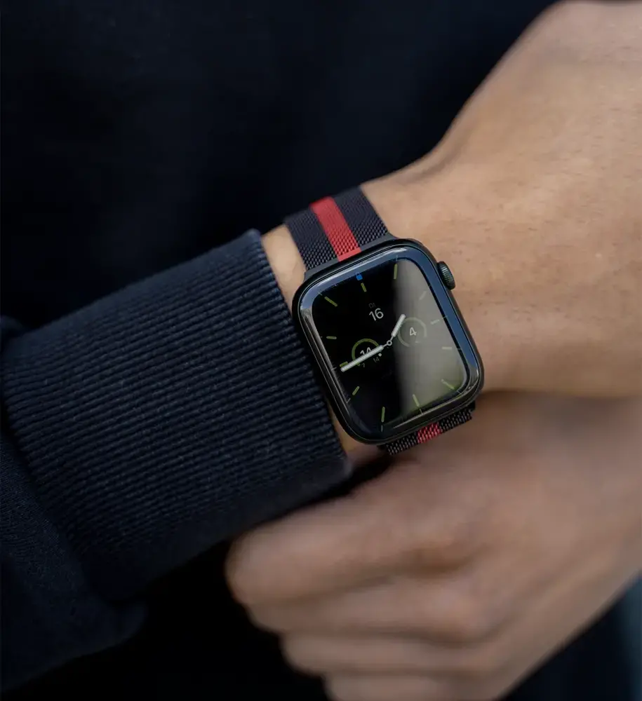Strap-it Strap-it Correa milanese Apple Watch (negro/rojo) Strap-it Strap-it Correa milanese Apple Watch (negro/rojo)