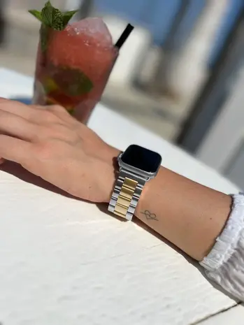 Strap-it Strap-it Correa acero Apple Watch 8 (plata/oro) Strap-it Strap-it Correa acero Apple Watch 8 (plata/oro)