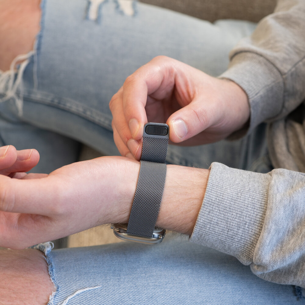 Strap-it Strap-it Correa milanese Apple Watch (gris espacial) Strap-it Strap-it Correa milanese Apple Watch (gris espacial)