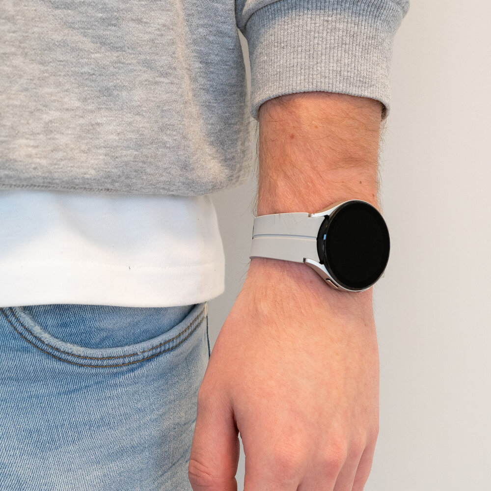 Bandz Bandz Correa silicona con D-Buckle Samsung Galaxy Watch FE (gris)