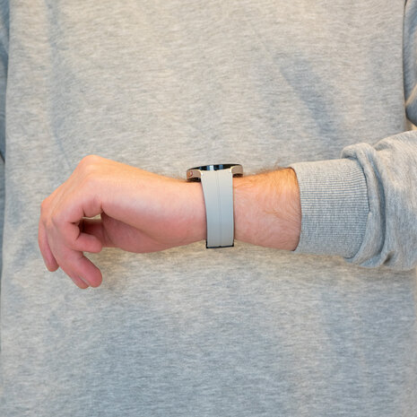 Bandz Bandz Correa silicona con D-Buckle Samsung Galaxy Watch 7 - 44mm (gris)