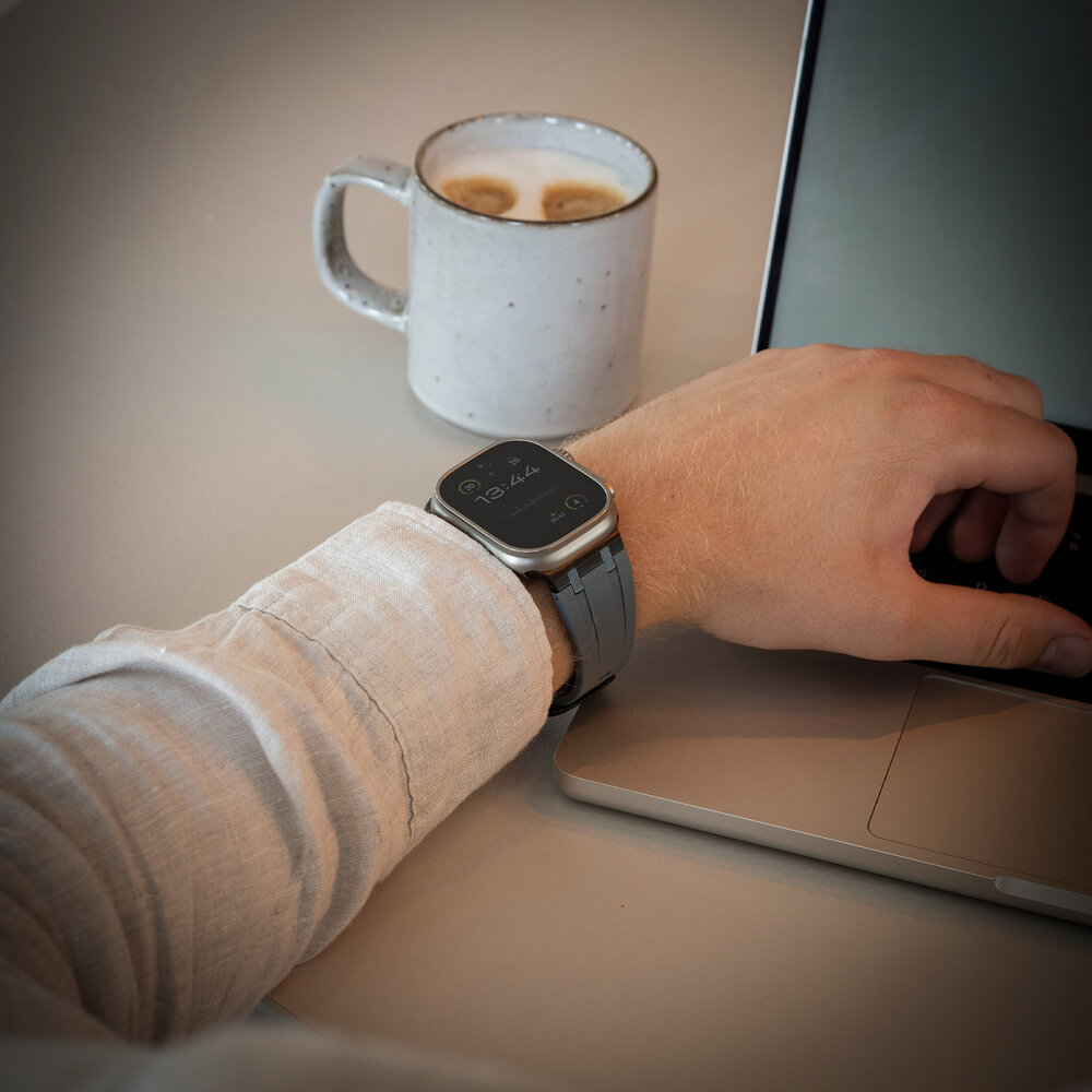 Bandz Bandz Correa silicona 'Luxe Liqiud' Apple Watch (gris con negro)