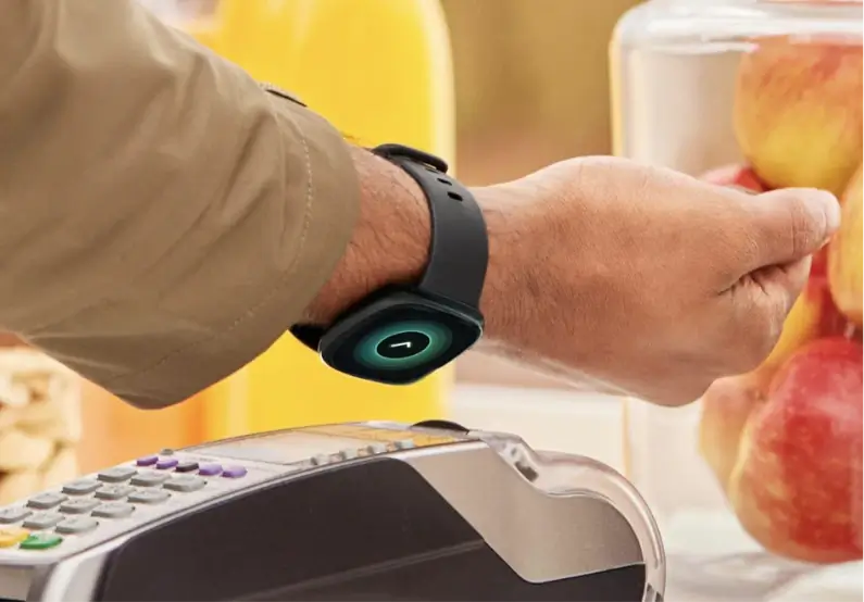 Fitbit Versa 4 vs Sense 2 Fitbit Versa 4 vs Sense 2