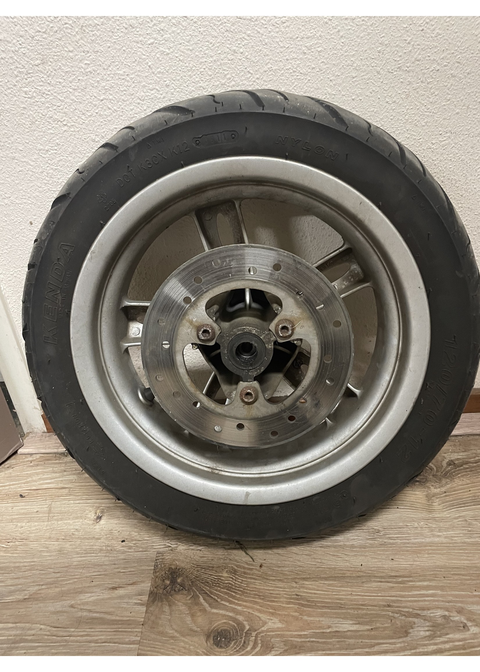 Voorwiel/ Velg/  Neos new type