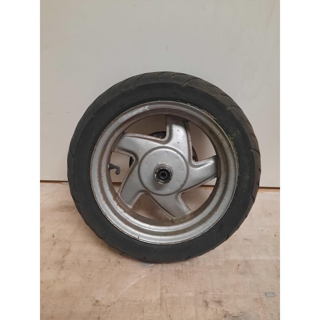 CPI Popcorn 50 2T grijs / Voorwiel / Velg / Remschijf / Goede band ( wel oud ) / grijs