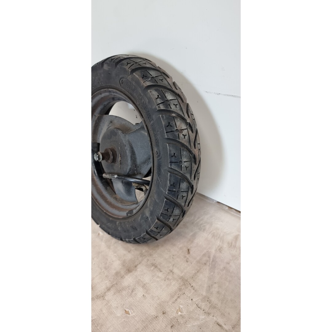 Keeway Milan voorvelg met band