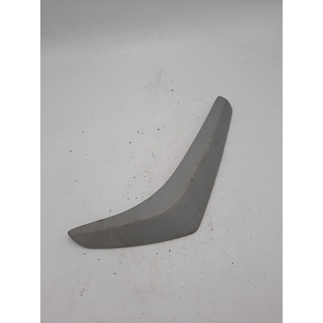 Piaggio Liberty oud model Wit /  stootlijst links-voor / kunstof grijs