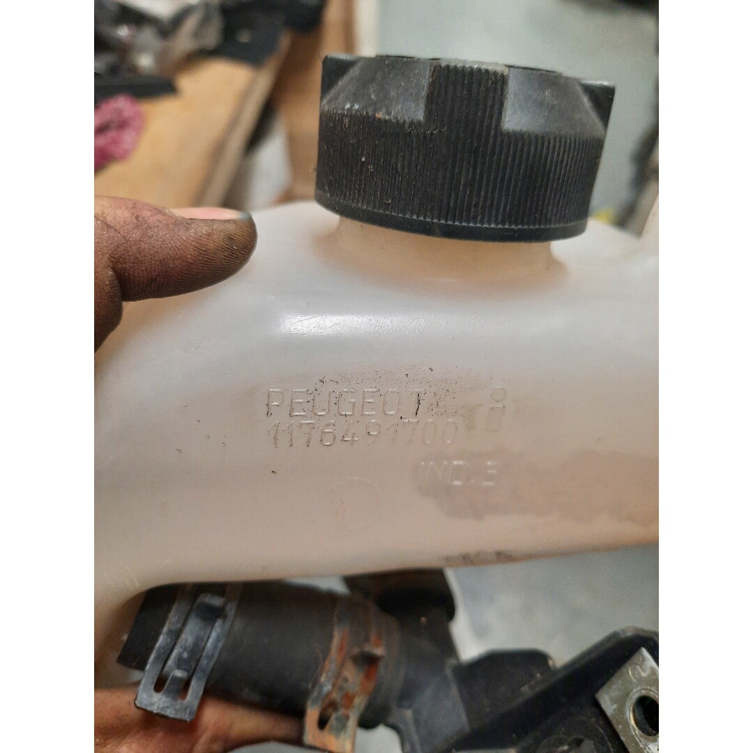 Peugeot Peugeot Ludix Blaster / radiateur set / 2x radiateur / koppelstukken / slangen / origineel