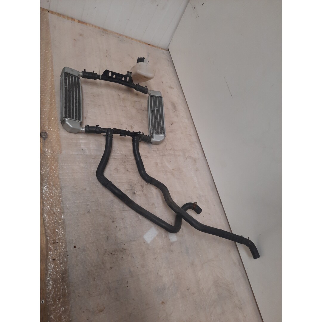 Peugeot Peugeot Ludix Blaster / radiateur set / 2x radiateur / koppelstukken / slangen / origineel