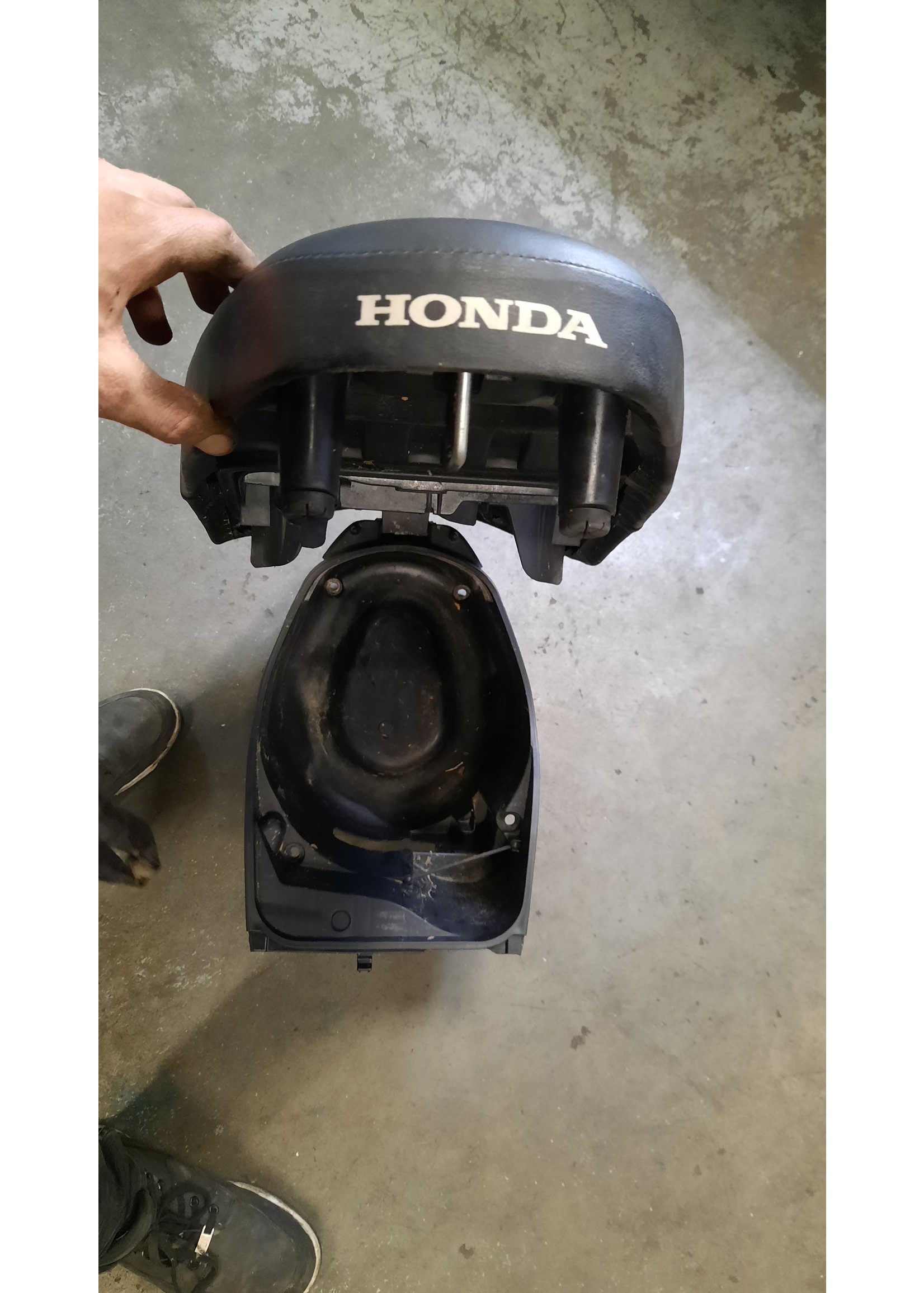 Honda Honda Vision 2016 / Buddyseat Zadel zwart