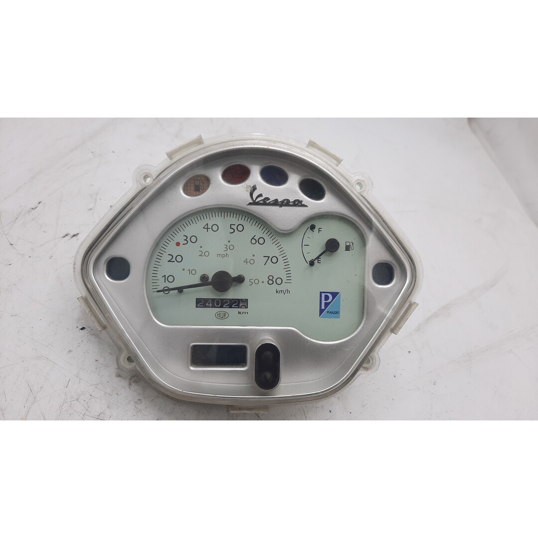 Vespa LX / Km teller 24.022 km