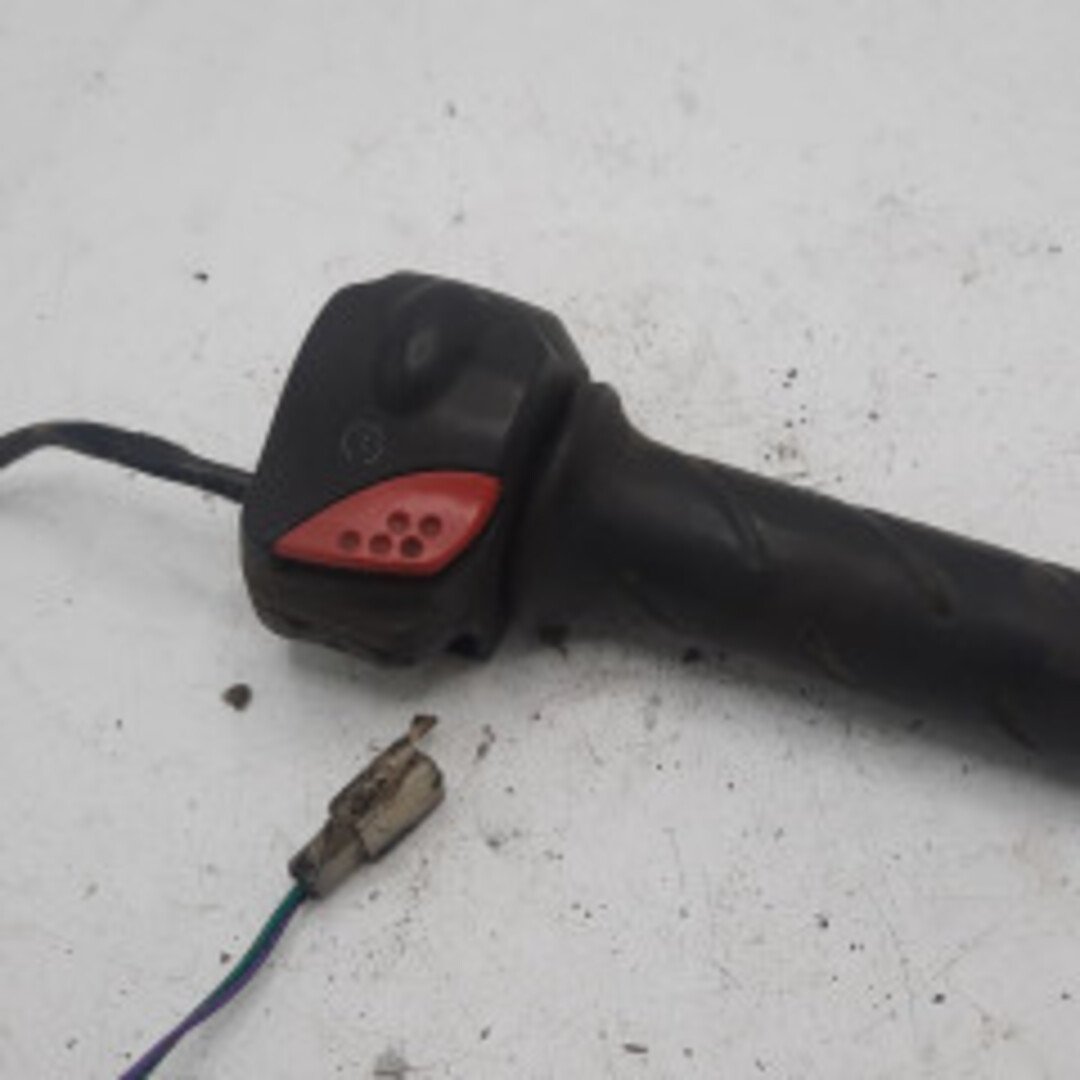 Peugeot Peugeot oud vivacity / Stuurschakelaar met gashendel