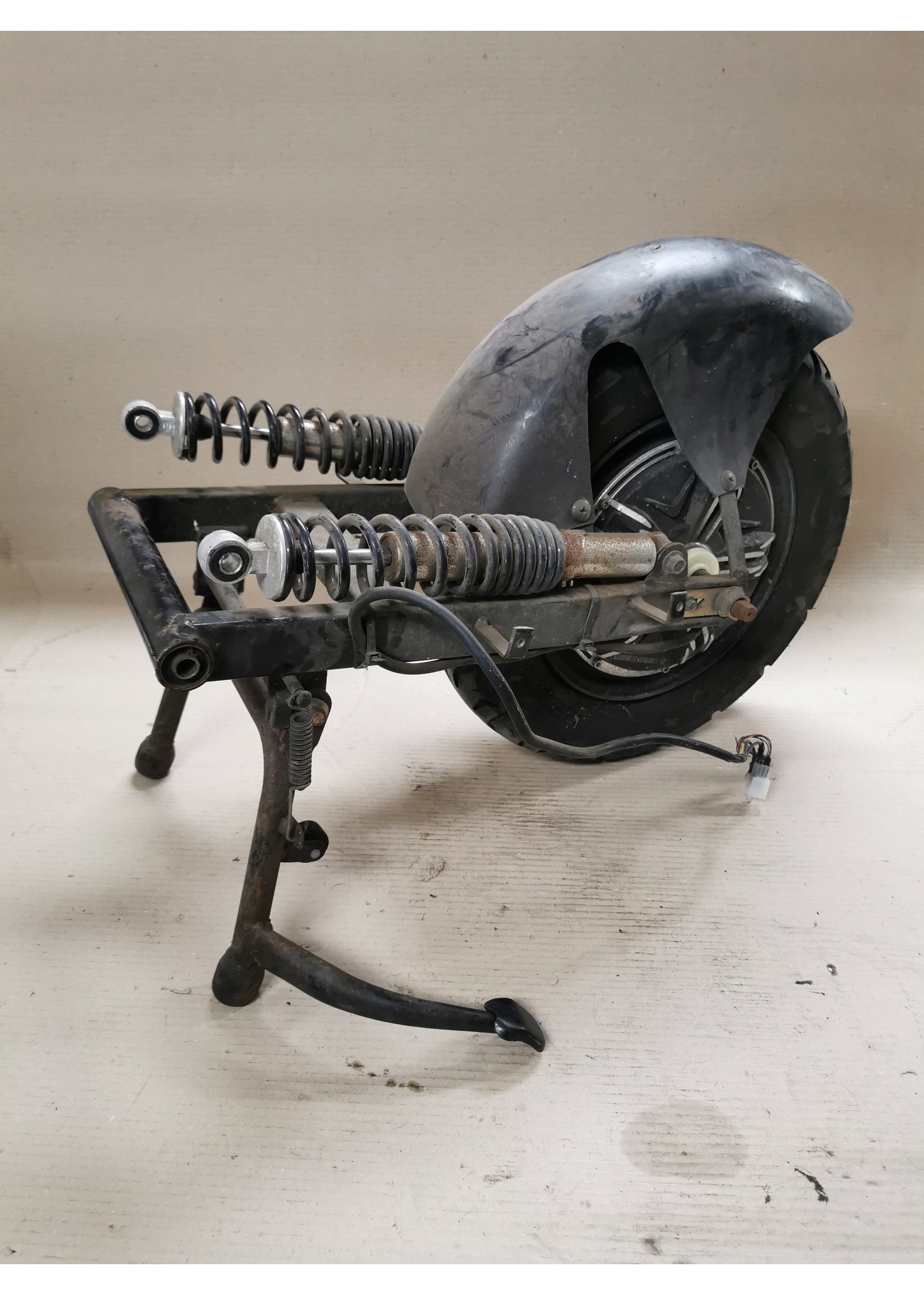 Retro / Escooter / Elektrische scooter / Motor / Achterwiel