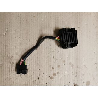 Sym Sym X-pro / Orbit3 / 2020 / Spanningsregelaar