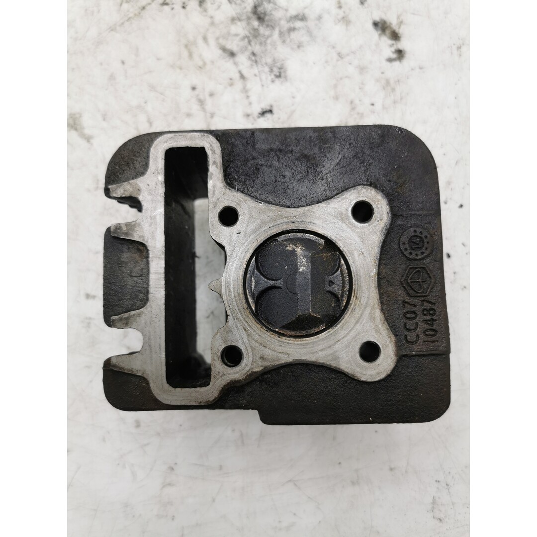 Piaggio / Vespa / 4T4V / 4takt 4 valve / cilinder