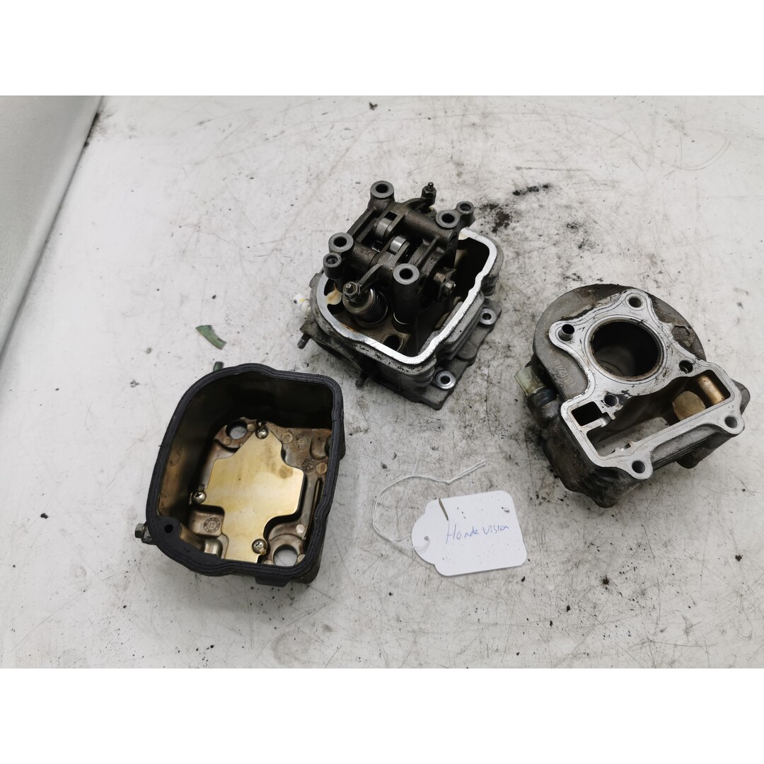 Honda Honda vision 2016 / cilinder / cilinderkop / kleppendeksel