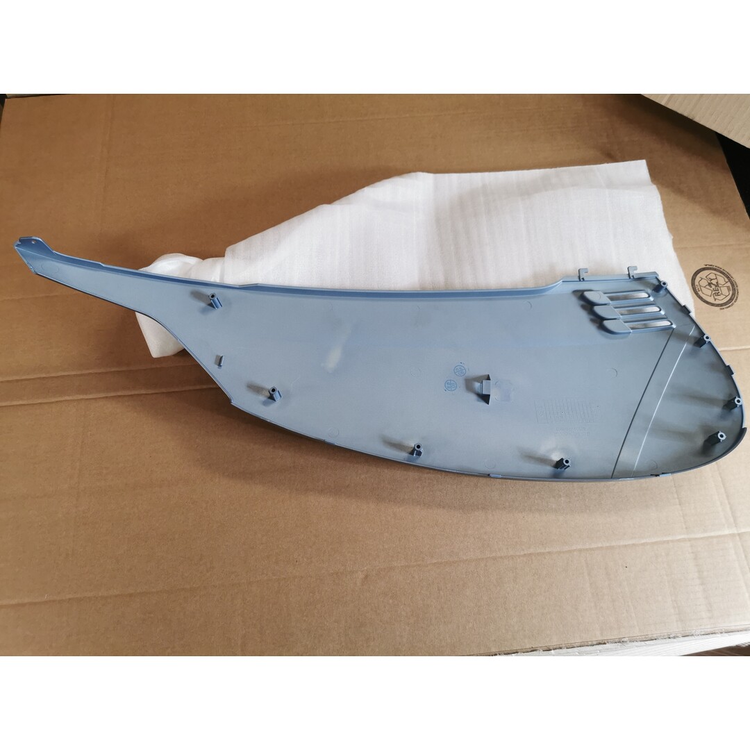 Sym Sym Fiddle 3 / RH Body Cover / Nieuw 50% korting / 83500-XFA-000-BA